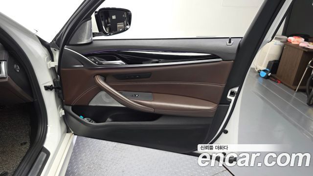 BMW 5 Series (G30) 540i xDrive M Sport Plus 2018 — фото 24