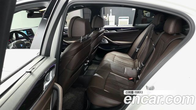 BMW 5 Series (G30) 540i xDrive M Sport Plus 2018 — фото 26