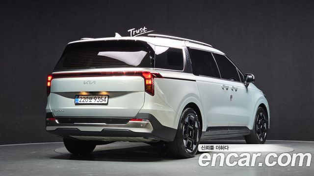 Kia Carnival (IV) Gasoline 7-Seater Noblesse 2025 — фото 2
