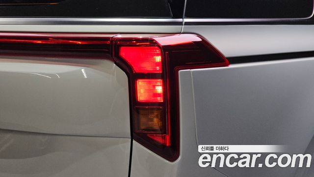 Kia Carnival (IV) Gasoline 7-Seater Noblesse 2025 — фото 23