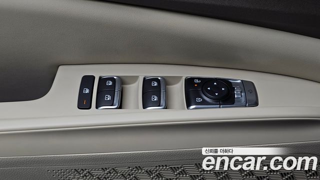 Kia Carnival (IV) Gasoline 7-Seater Noblesse 2025 — фото 32