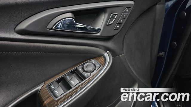 Chevrolet Malibu 1.3 Turbo Premier 2020 — фото 13