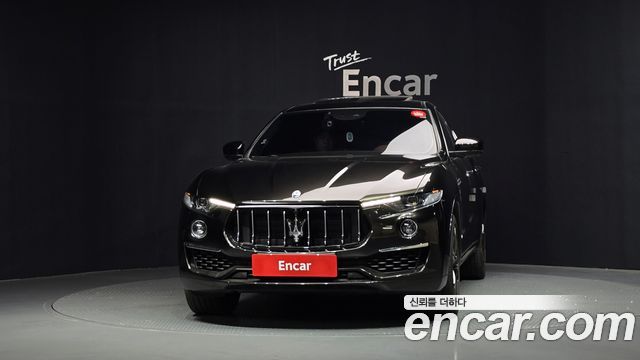 Maserati Levante 3.0 Diesel AWD GranLusso 2019 — фото 3