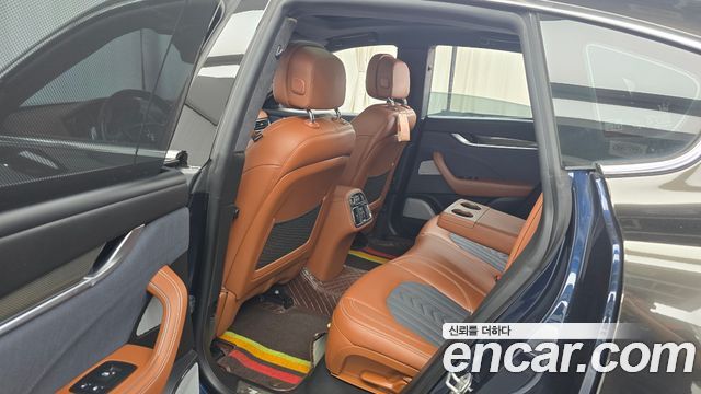 Maserati Levante 3.0 Diesel AWD GranLusso 2019 — фото 11