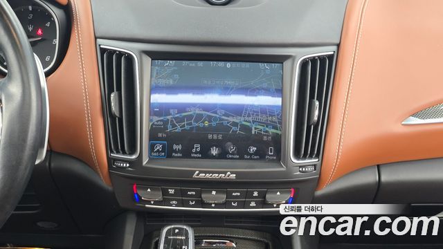 Maserati Levante 3.0 Diesel AWD GranLusso 2019 — фото 15