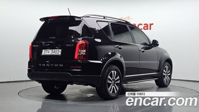 KG Mobility (SsangYong) Rexton W 2.0 4WD RX7 Prestige 2013 — фото 2