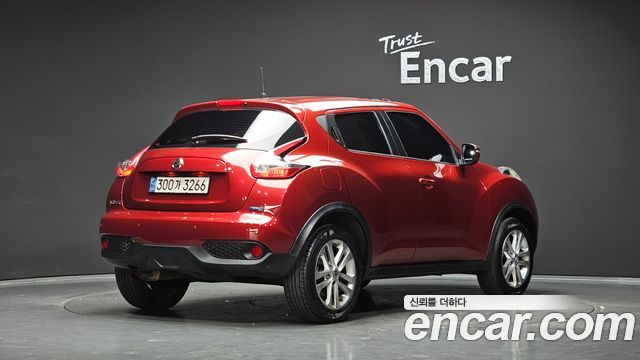 Nissan Juke 1.6 SV F15 2015 — фото 2