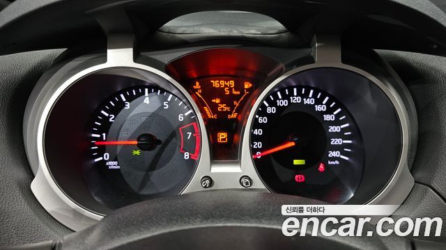 Nissan Juke 1.6 SV F15 2015 — фото 8