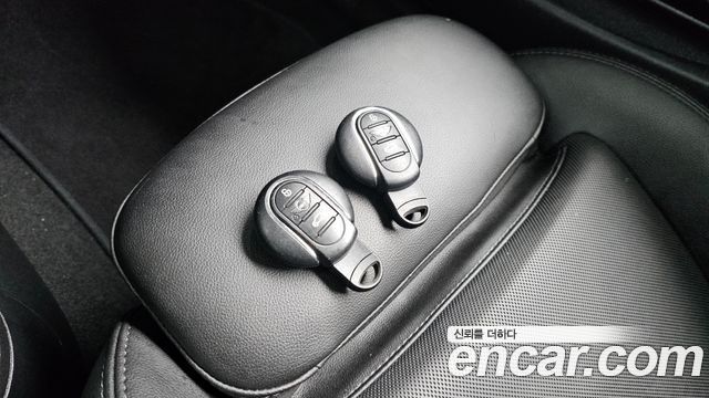 MINI Cooper Classic Plus 3rd 2022 — фото 32