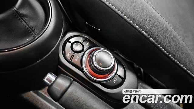 MINI Cooper Classic Plus 3rd 2022 — фото 39