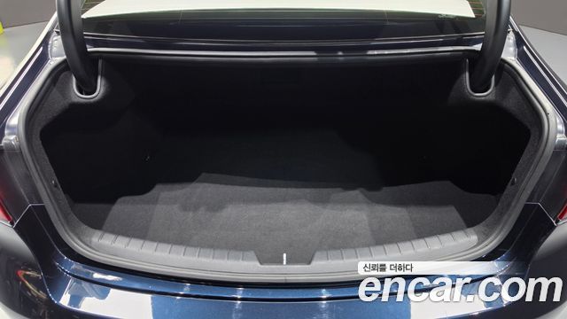 Kia K7 Premier 3.0 GDI Signature 2020 — фото 32