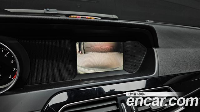 Mercedes-Benz C-Class (W204) C200 CGI 2012 — фото 15