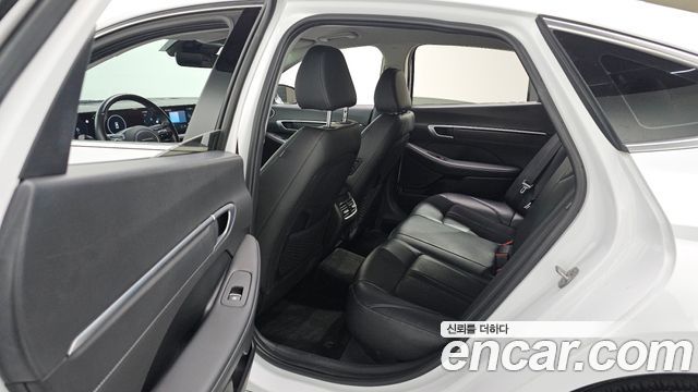 Hyundai Sonata The Edge (DN8) 2.0 LPG(Rent) Business 1 2024 — фото 19