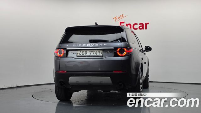 Land Rover Discovery Sport 2.0 TD4 HSE Luxury 2019 — фото 4