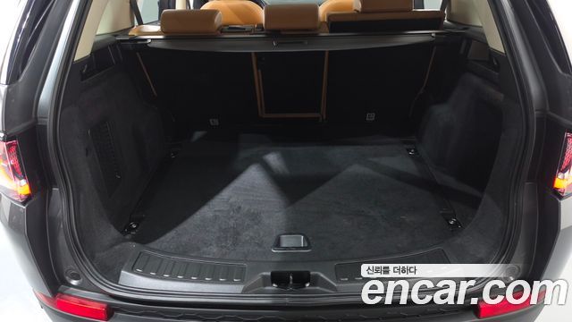 Land Rover Discovery Sport 2.0 TD4 HSE Luxury 2019 — фото 20