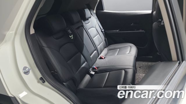 KG Mobility (SsangYong) Beautiful Korando Gasoline 1.5 2WD C5 Plus 2021 — фото 13