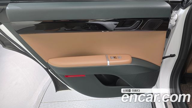 Hyundai Grandeur (GN7) 3.5 LPG 2WD Exclusive 2024 — фото 31