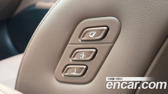 Hyundai Grandeur (GN7) 3.5 LPG 2WD Exclusive 2024 — фото 39