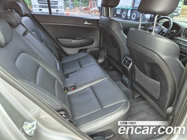 Kia Sportage The Bold Diesel 1.6 2WD Prestige 2021 — фото 15