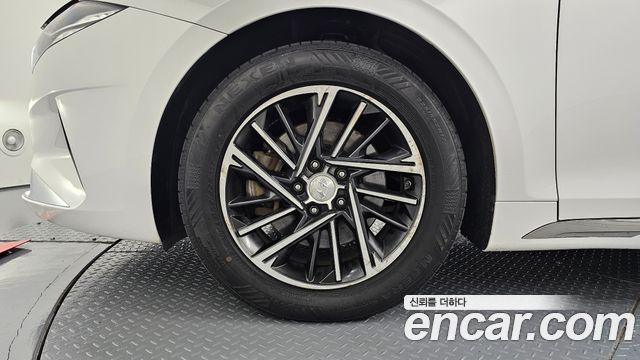 Hyundai Grandeur (IG) 3.0 LPi Rent Car Modern 2022 — фото 5