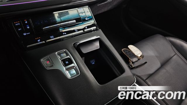 Hyundai Grandeur (IG) 3.0 LPi Rent Car Modern 2022 — фото 9