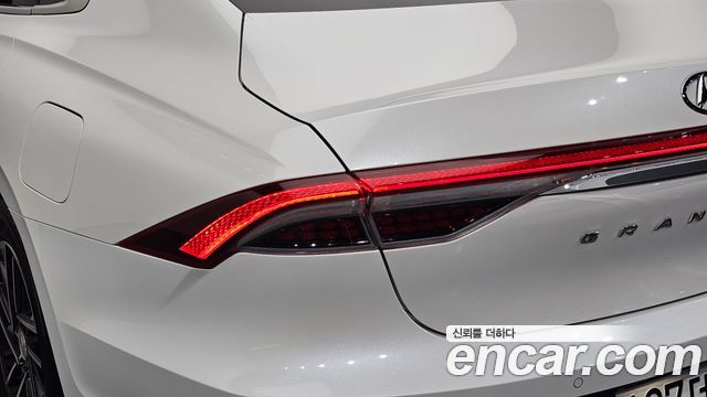 Hyundai Grandeur (IG) 3.0 LPi Rent Car Modern 2022 — фото 23