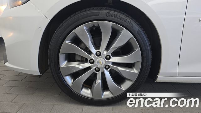 Chevrolet Malibu 2.0 Turbo LTZ Premium 2017 — фото 5