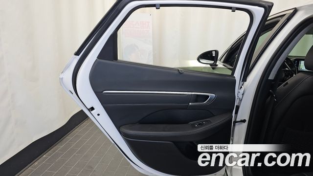 Hyundai Sonata Hybrid (DN8) Inspiration 2023 — фото 25