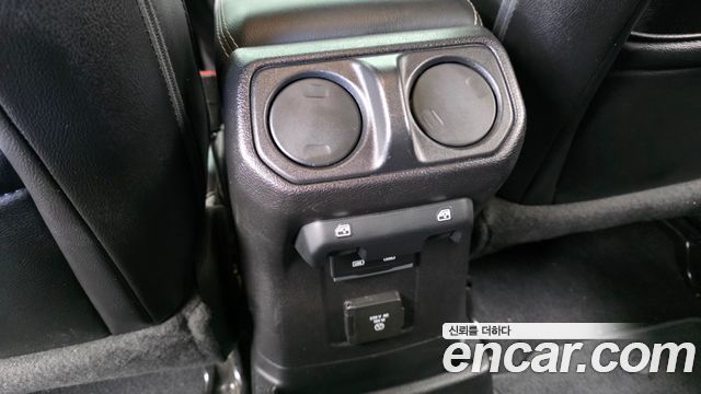 Jeep Wrangler (JL) 2.0 Overland Power Top 4Door 2021 — фото 12