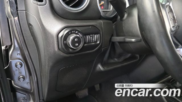Jeep Wrangler (JL) 2.0 Overland Power Top 4Door 2021 — фото 20