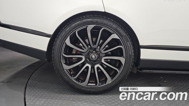 Land Rover Range Rover (IV) 4.4 SDV8 Vogue SE DIESEL 2017 — фото 5