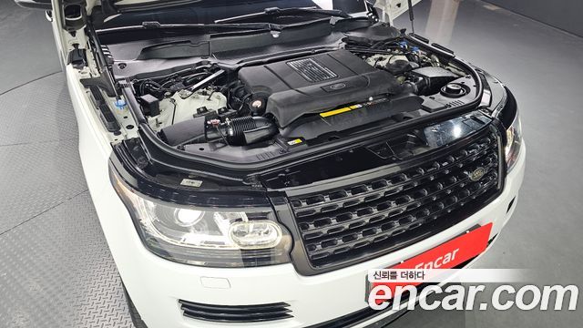 Land Rover Range Rover (IV) 4.4 SDV8 Vogue SE DIESEL 2017 — фото 6