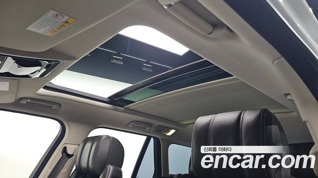 Land Rover Range Rover (IV) 4.4 SDV8 Vogue SE DIESEL 2017 — фото 23