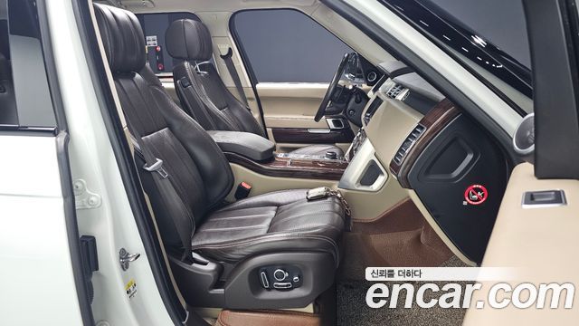 Land Rover Range Rover (IV) 4.4 SDV8 Vogue SE DIESEL 2017 — фото 32