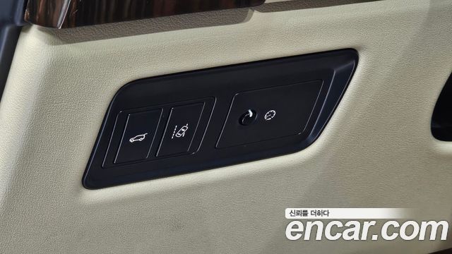 Land Rover Range Rover (IV) 4.4 SDV8 Vogue SE DIESEL 2017 — фото 33