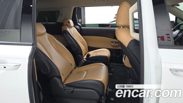 Kia Carnival (IV) Diesel 9-Seater Noblesse 2023 — фото 16