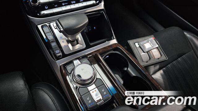 Genesis EQ900 3.8 GDI AWD Premium Luxury 2016 — фото 9