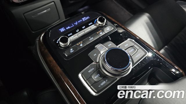 Genesis EQ900 3.8 GDI AWD Premium Luxury 2016 — фото 19