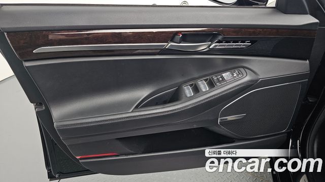 Genesis EQ900 3.8 GDI AWD Premium Luxury 2016 — фото 24
