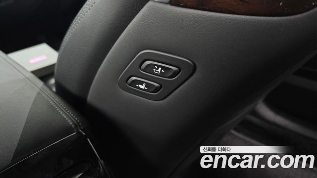 Genesis EQ900 3.8 GDI AWD Premium Luxury 2016 — фото 31