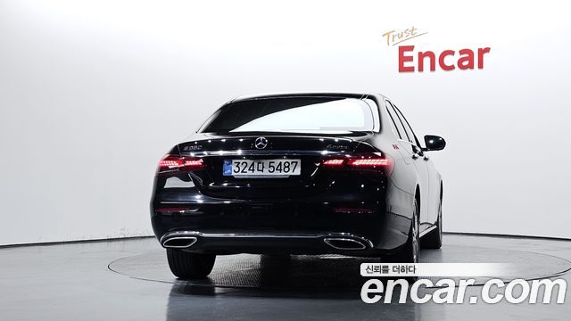 Mercedes-Benz E-Class (W213) E350 4MATIC Avantgarde 2021 — фото 4