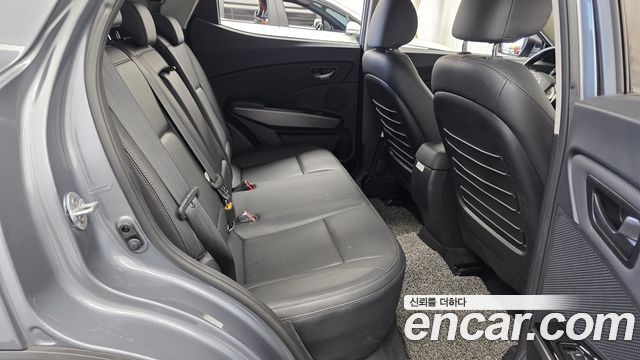 KG Mobility (SsangYong) Very New Tivoli Gasoline 1.5 2WD V3 2021 — фото 11