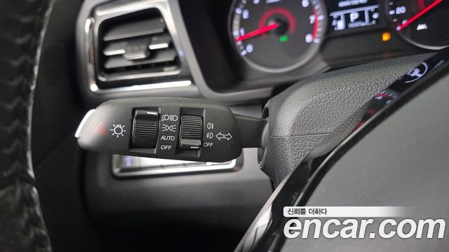 KG Mobility (SsangYong) Very New Tivoli Gasoline 1.5 2WD V3 2021 — фото 27