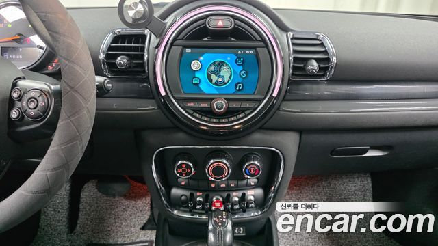 MINI Cooper Clubman Standard 2nd 2018 — фото 14
