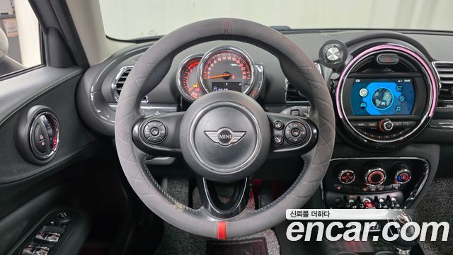 MINI Cooper Clubman Standard 2nd 2018 — фото 15