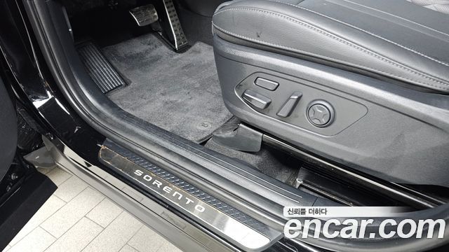 Kia Sorento (IV) Diesel 2.2 4WD Gravity 2023 — фото 29
