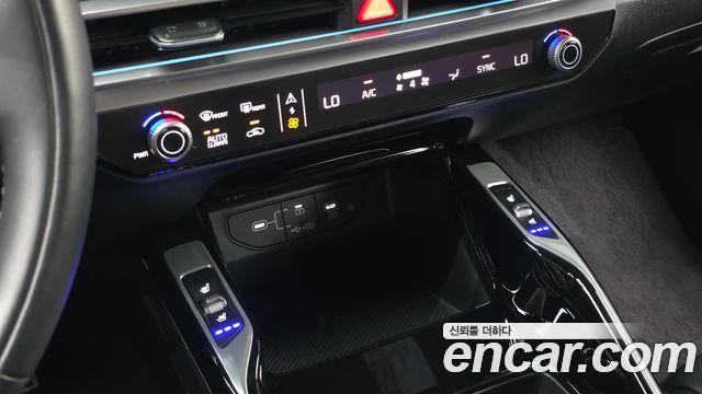Kia Sorento (IV) Gasoline 2.5T 4WD Signature 2024 — фото 19