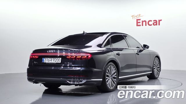 Audi A8 (D5) 60 TFSI Quattro LWB 2021 — фото 2