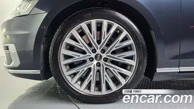 Audi A8 (D5) 60 TFSI Quattro LWB 2021 — фото 5