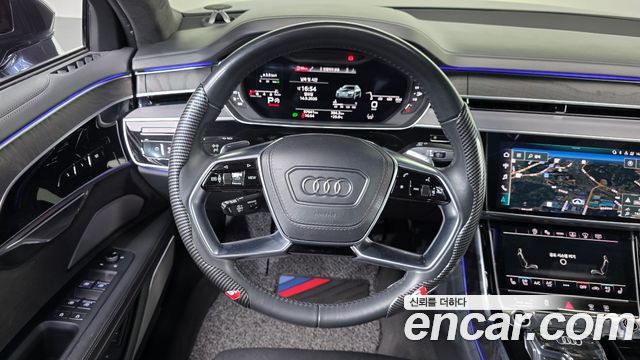 Audi A8 (D5) 60 TFSI Quattro LWB 2021 — фото 13